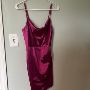 Homecoming dress, perfect for dates, very shiny, elegant.